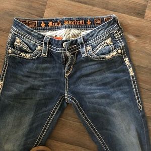 Women’s Rock Revivals Buckle skinny jeans